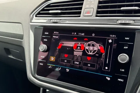 MT22LMX Volkswagen Tiguan 1.5 TSI R-Line DSG Euro 6 (s/s) 5dr Thumbnail #23