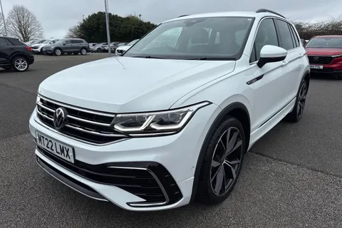 MT22LMX Volkswagen Tiguan 1.5 TSI R-Line DSG Euro 6 (s/s) 5dr Thumbnail #28