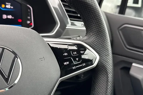 MT22LMX Volkswagen Tiguan 1.5 TSI R-Line DSG Euro 6 (s/s) 5dr Thumbnail #40