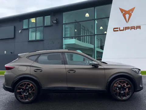 KY75FZV CUPRA Formentor 2.0 TSI 333 VZ3 5dr DSG 4Drive **Panoramic Sunroof** Thumbnail #3