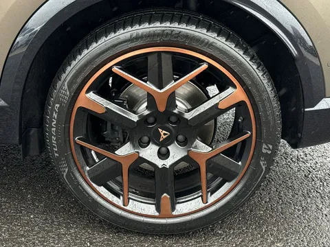 KY75FZV CUPRA Formentor 2.0 TSI 333 VZ3 5dr DSG 4Drive **Panoramic Sunroof** Thumbnail #7