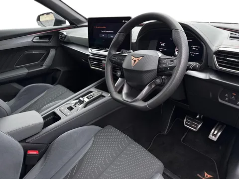 KY75FZV CUPRA Formentor 2.0 TSI 333 VZ3 5dr DSG 4Drive **Panoramic Sunroof** Thumbnail #8