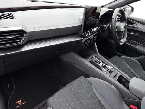 KY75FZV CUPRA Formentor 2.0 TSI 333 VZ3 5dr DSG 4Drive **Panoramic Sunroof** Thumbnail #9