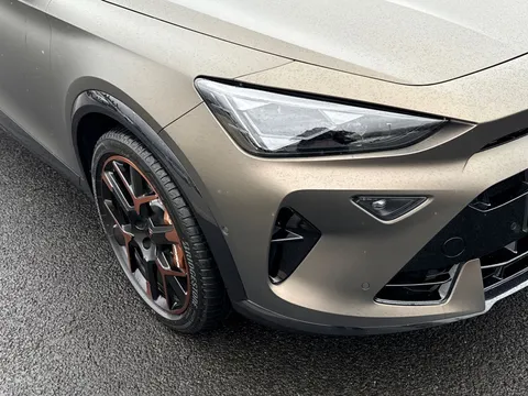 KY75FZV CUPRA Formentor 2.0 TSI 333 VZ3 5dr DSG 4Drive **Panoramic Sunroof** Thumbnail #17