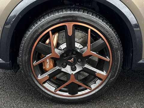 KY75FZV CUPRA Formentor 2.0 TSI 333 VZ3 5dr DSG 4Drive **Panoramic Sunroof** Thumbnail #22