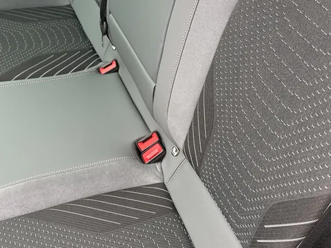 KY75FZV CUPRA Formentor 2.0 TSI 333 VZ3 5dr DSG 4Drive **Panoramic Sunroof** Thumbnail #32