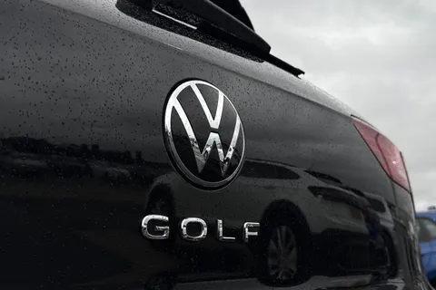 GF25UHC Volkswagen Golf 1.5 eTSI 150 R-Line 5dr DSG Thumbnail #30