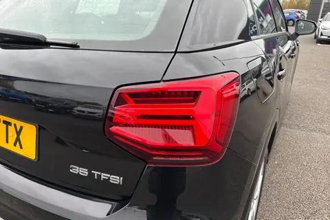 YH19FTX Audi Q2 1.5 TFSI CoD 35 S line Euro 6 (s/s) 5dr Thumbnail #8