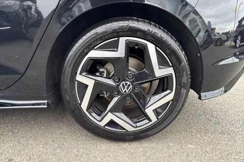DA75VDE Volkswagen Golf 1.5 TSI 150 R-Line 5dr | Adaptive Cruise Control Thumbnail #13