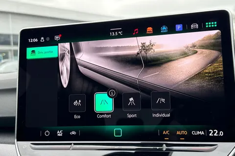 DA75VDE Volkswagen Golf 1.5 TSI 150 R-Line 5dr | Adaptive Cruise Control Thumbnail #31