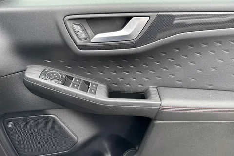 ND70KNO Ford Kuga 2.0 EcoBlue ST-Line X Edition Auto AWD Euro 6 (s/s) 5dr Thumbnail #21