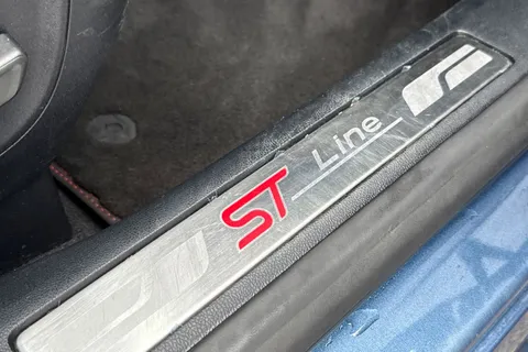 ND70KNO Ford Kuga 2.0 EcoBlue ST-Line X Edition Auto AWD Euro 6 (s/s) 5dr Thumbnail #37