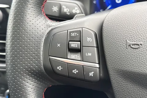 ND70KNO Ford Kuga 2.0 EcoBlue ST-Line X Edition Auto AWD Euro 6 (s/s) 5dr Thumbnail #45