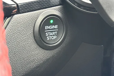 ND70KNO Ford Kuga 2.0 EcoBlue ST-Line X Edition Auto AWD Euro 6 (s/s) 5dr Thumbnail #47