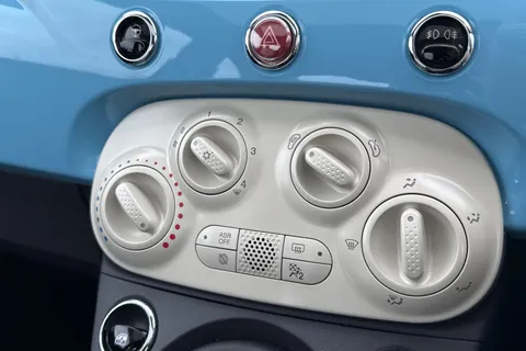 22 of 67 for FIAT 500 1.2 Lounge Euro 6 (s/s) 3dr