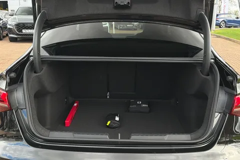 DC25WZE Audi A3 Black Edition TFSI 150 PS S tronic Thumbnail #7