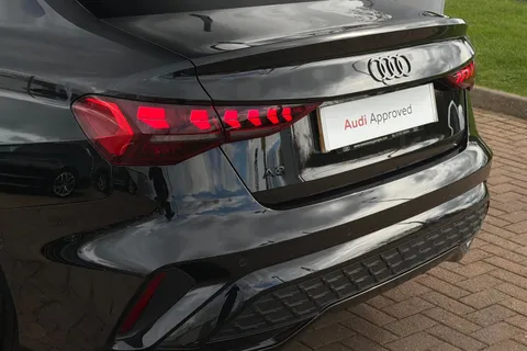 DC25WZE Audi A3 Black Edition TFSI 150 PS S tronic Thumbnail #8