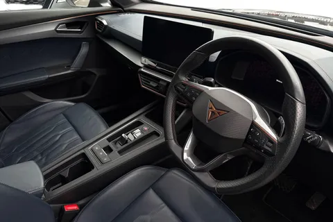 KO24SXE CUPRA Formentor 1.4 eHybrid 12.8kWh V2 DSG Euro 6 (s/s) 5dr Thumbnail #8