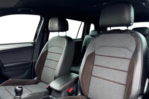 EY69UKS SEAT Tarraco 1.5 TSI EVO XCELLENCE Euro 6 (s/s) 5dr Thumbnail #17