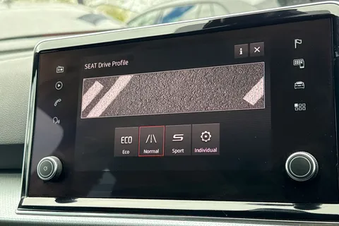 EY69UKS SEAT Tarraco 1.5 TSI EVO XCELLENCE Euro 6 (s/s) 5dr Thumbnail #31