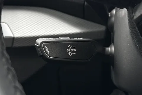 DU23YTK Audi Q2 Sport 30 TFSI  110 PS 6-speed Thumbnail #39