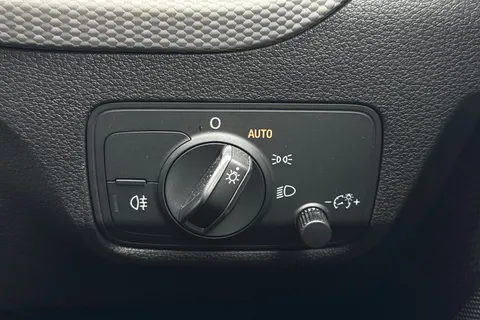 DU23YTK Audi Q2 Sport 30 TFSI  110 PS 6-speed Thumbnail #40