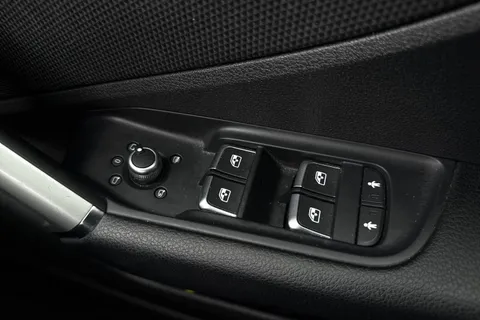 DU23YTK Audi Q2 Sport 30 TFSI  110 PS 6-speed Thumbnail #42