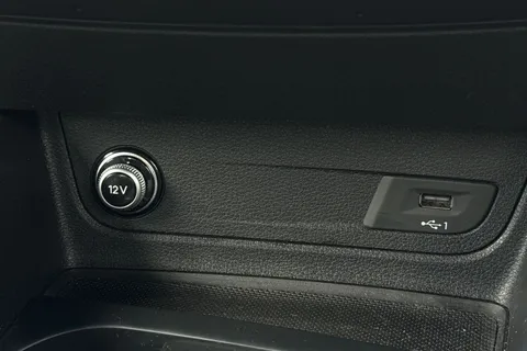 DU23YTK Audi Q2 Sport 30 TFSI  110 PS 6-speed Thumbnail #43