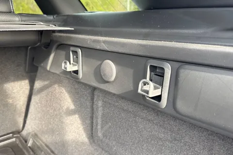 BM23NKR Land Rover Range Rover Velar 2.0 P250 Edition SUV 5dr Petrol Auto 4WD Euro 6 (s/s) (249 ps) Thumbnail #28