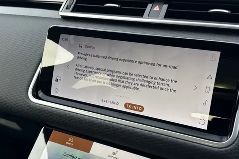 BM23NKR Land Rover Range Rover Velar 2.0 P250 Edition SUV 5dr Petrol Auto 4WD Euro 6 (s/s) (249 ps) Thumbnail #37