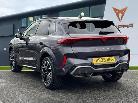 DE25RGV CUPRA Terramar 2.0 TSI 265 VZ2 5dr DSG 4Drive **Panoramic Sunroof** Thumbnail #3