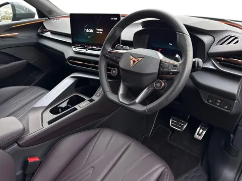 DE25RGV CUPRA Terramar 2.0 TSI 265 VZ2 5dr DSG 4Drive **Panoramic Sunroof** Thumbnail #8