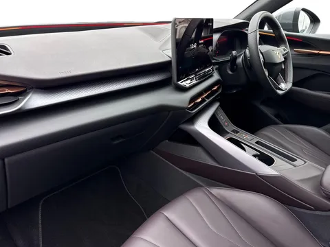 DE25RGV CUPRA Terramar 2.0 TSI 265 VZ2 5dr DSG 4Drive **Panoramic Sunroof** Thumbnail #9