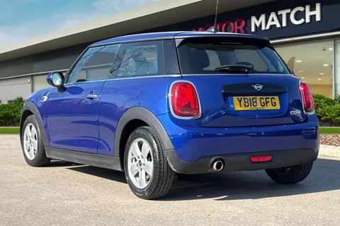 YB18GFG Mini Hatch 1.5 Cooper Euro 6 (s/s) 3dr Thumbnail #3