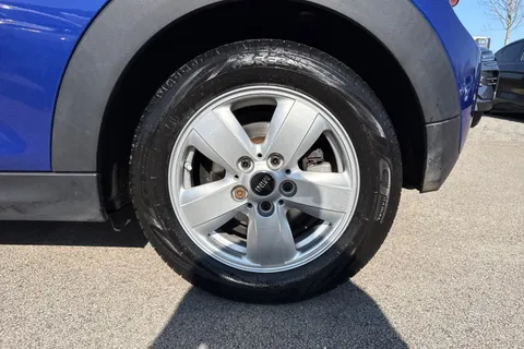 YB18GFG Mini Hatch 1.5 Cooper Euro 6 (s/s) 3dr Thumbnail #11