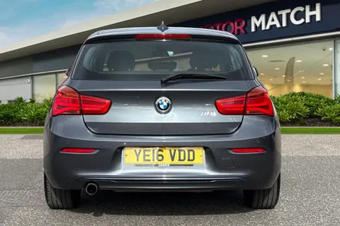 YE16VDD BMW 1 Series 1.5 118i Sport Euro 6 (s/s) 3dr Thumbnail #5