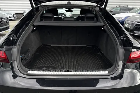 7 of 65 for Audi A7 Black Edition 45 TFSI quattro 265 PS S tronic