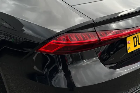 8 of 65 for Audi A7 Black Edition 45 TFSI quattro 265 PS S tronic