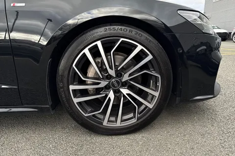 10 of 65 for Audi A7 Black Edition 45 TFSI quattro 265 PS S tronic