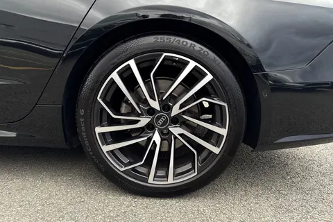 12 of 65 for Audi A7 Black Edition 45 TFSI quattro 265 PS S tronic