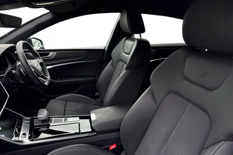 16 of 65 for Audi A7 Black Edition 45 TFSI quattro 265 PS S tronic