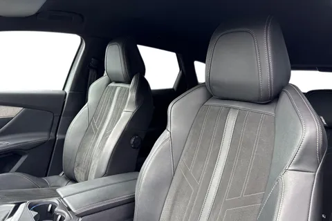 FM21RRO PEUGEOT 3008 1.2 PureTech GT Euro 6 (s/s) 5dr Thumbnail #17