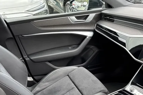 20 of 65 for Audi A7 Black Edition 45 TFSI quattro 265 PS S tronic