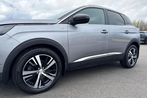 FM21RRO PEUGEOT 3008 1.2 PureTech GT Euro 6 (s/s) 5dr Thumbnail #29