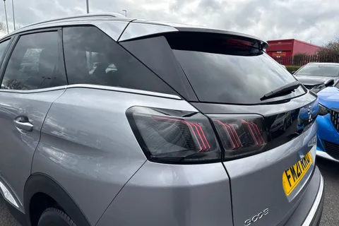 FM21RRO PEUGEOT 3008 1.2 PureTech GT Euro 6 (s/s) 5dr Thumbnail #32