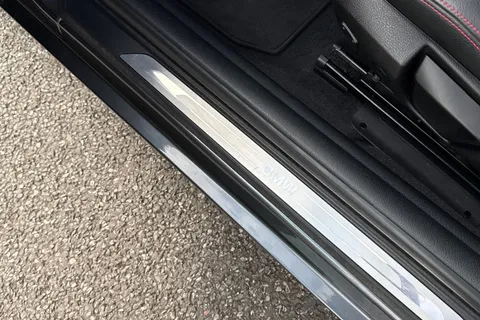 YE16VDD BMW 1 Series 1.5 118i Sport Euro 6 (s/s) 3dr Thumbnail #33