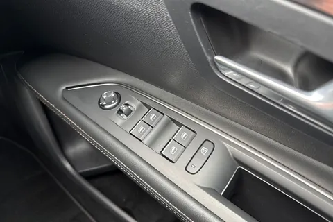 FM21RRO PEUGEOT 3008 1.2 PureTech GT Euro 6 (s/s) 5dr Thumbnail #44