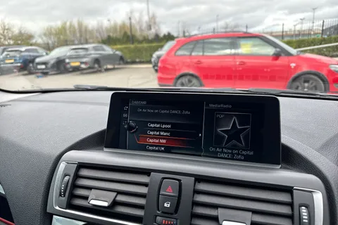 YE16VDD BMW 1 Series 1.5 118i Sport Euro 6 (s/s) 3dr Thumbnail #44