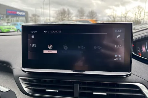 FM21RRO PEUGEOT 3008 1.2 PureTech GT Euro 6 (s/s) 5dr Thumbnail #48