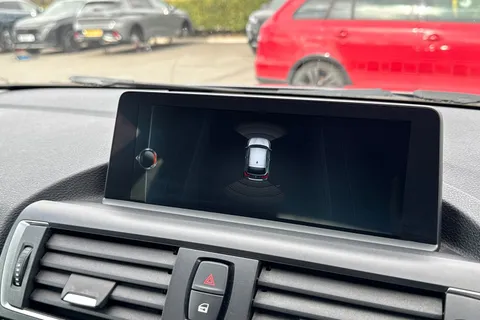 YE16VDD BMW 1 Series 1.5 118i Sport Euro 6 (s/s) 3dr Thumbnail #49